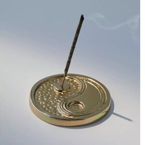 SALE NWT Urban Outfitters Yin Yang Incense Holder & 2 Packs of Incense